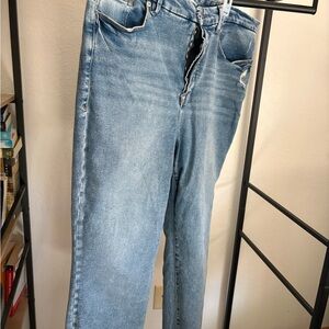 Good American Classic Blue Jeans